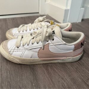 Nike White and Pink Retro Sneakers